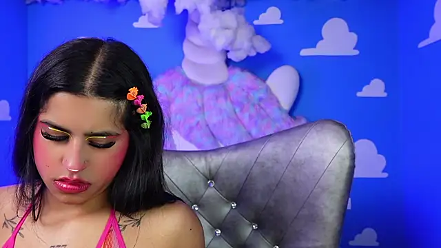 Snapshot of miss_romyna chatting on April 23, 11:09 am miss romyna online show from April 23, 11:09 am