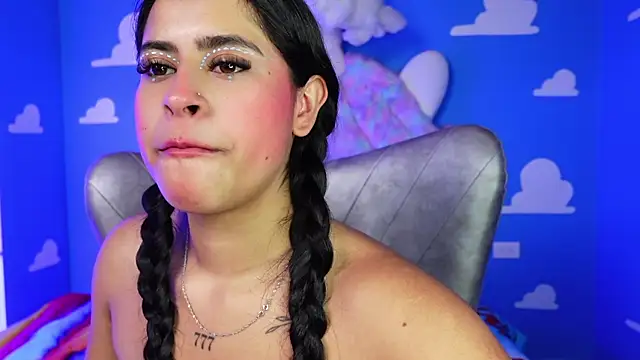 miss romyna online show from May 7, 11:04 am