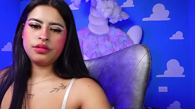 miss romyna online show from May 27, 11:07 am