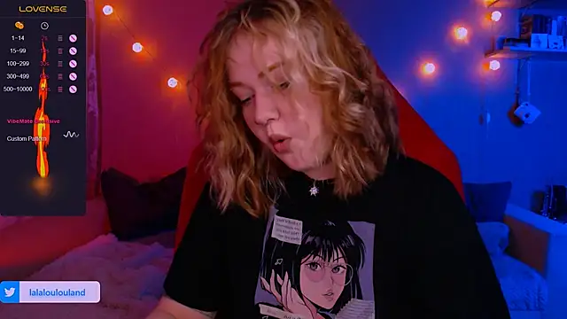 Snapshot of lala_loulou_land chatting on December 21, 9:04 pm lala loulou land online show from December 21, 9:04 pm