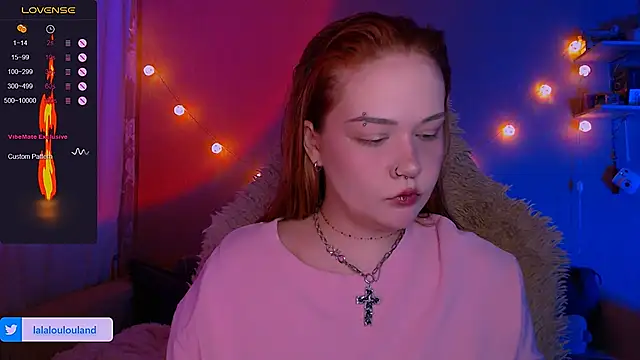 Snapshot of lala_loulou_land chatting on February 9, 8:45 pm lala loulou land online show from February 9, 8:45 pm