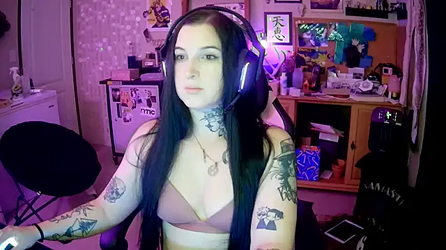 ferocityflame online show from April 1, 3:07 am
