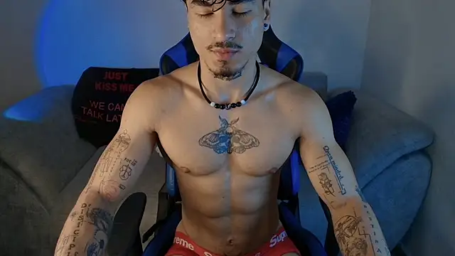 Thomas Fit1 online show from July 17, 12:34 pm