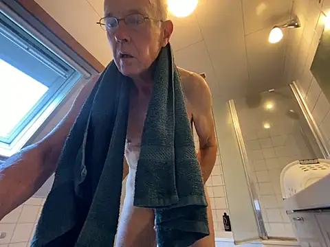 Snapshot of martxxxxx chatting on September 22, 9:00 am martxxxxx online show from September 22, 9:00 am