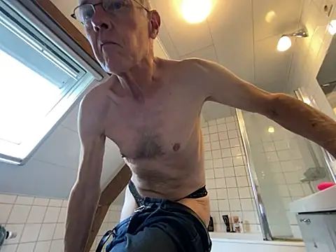 Snapshot of martxxxxx chatting on September 23, 9:23 am martxxxxx online show from September 23, 9:23 am