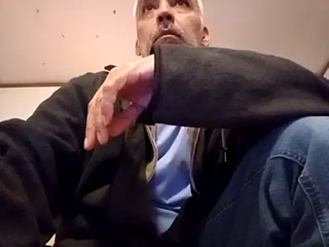 Xoc8  online show from March 20, 9:13 pm