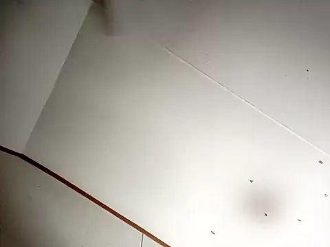 Xoc8  online show from November 6, 9:05 pm