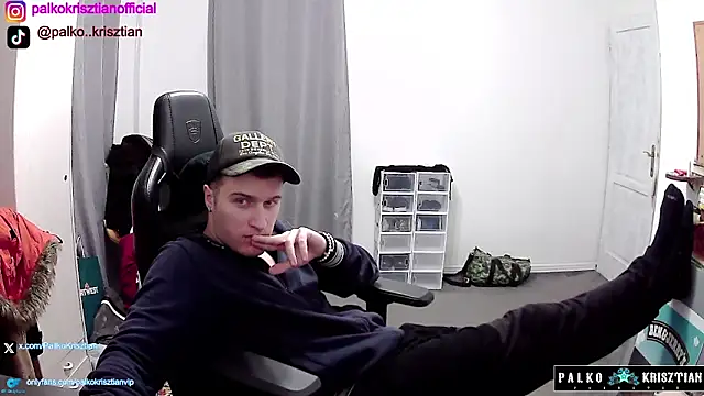 PKrisztian online show from December 22, 10:51 pm