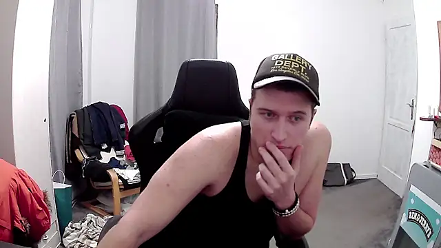 PKrisztian online show from April 20, 8:10 pm