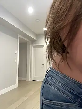 jAsMinE678 online show from October 8, 3:04 am