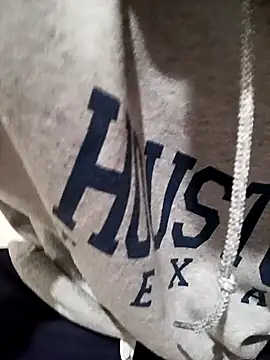 Snapshot of HombreS3n chatting on January 11, 3:23 am HombreS3n online show from January 11, 3:23 am