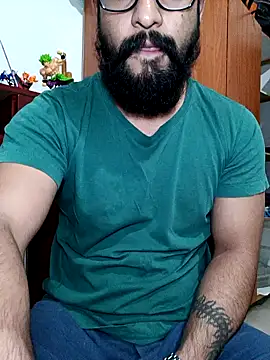 Snapshot of HombreS3n chatting on February 1, 8:05 pm HombreS3n online show from February 1, 8:05 pm