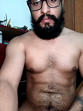 Snapshot of HombreS3n chatting on February 8, 9:04 pm HombreS3n online show from February 8, 9:04 pm