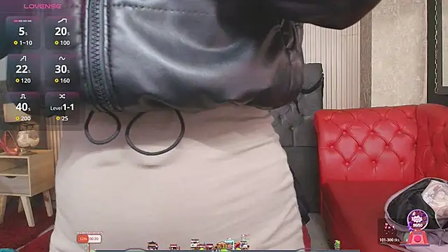 Snapshot of Juliet_Nasty chatting on March 20, 11:37 am Juliet Nasty online show from March 20, 11:37 am