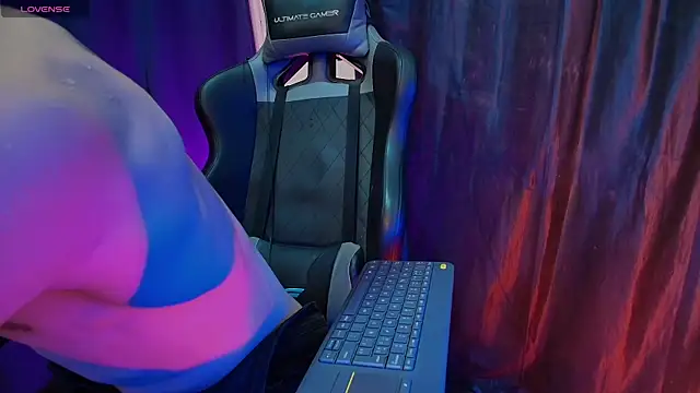 sexyboycolombi4 online show from December 19, 7:54 pm