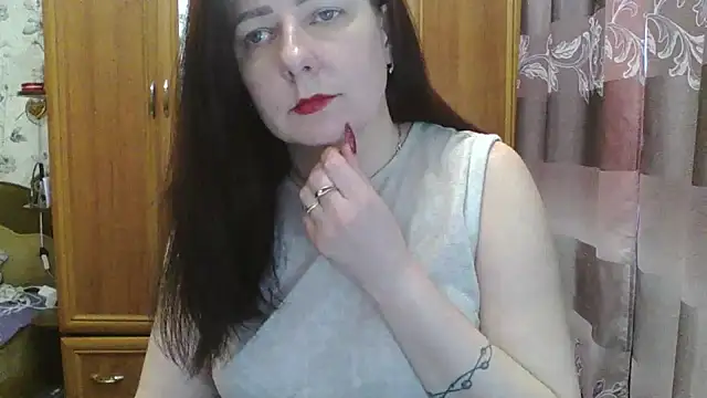 SophieNightAh online show from February 3, 1:19 pm