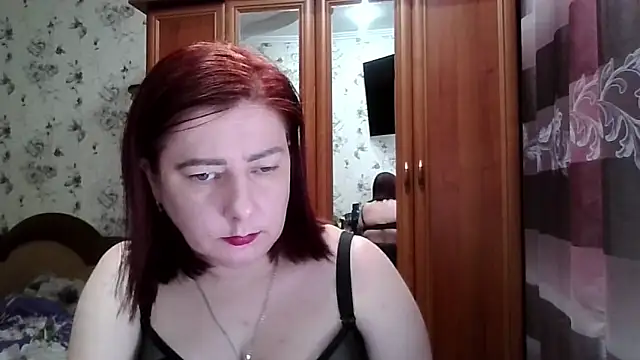 SophieNightAh online show from February 4, 3:29 pm