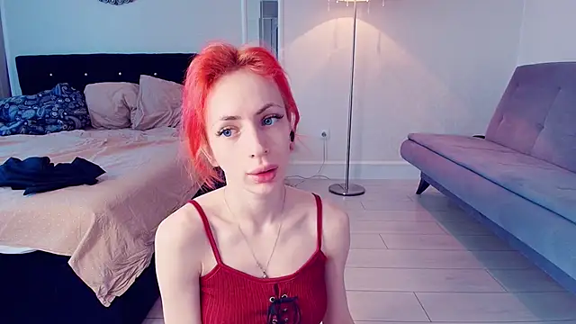 Snapshot of Meowroslava chatting on May 2, 10:31 am Meowroslava online show from May 2, 10:31 am
