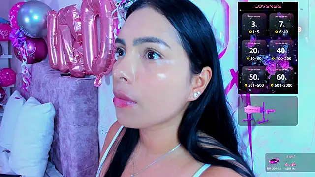 Snapshot of evelinn_belen chatting on May 28, 12:46 pm evelinn belen online show from May 28, 12:46 pm