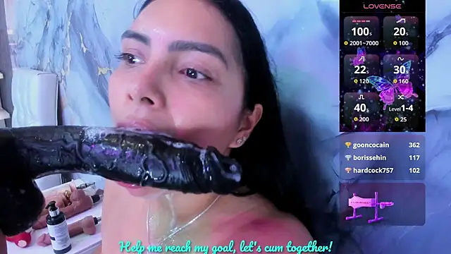 Snapshot of evelinn_belen chatting on June 30, 12:44 am evelinn belen online show from June 30, 12:44 am