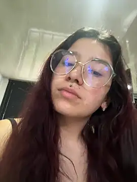 Snapshot of Amy_joones chatting on May 18, 4:13 pm Amy joones online show from May 18, 4:13 pm