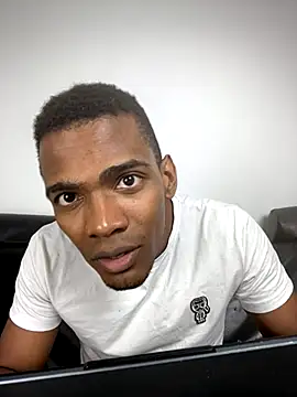 Lonelyfetishguy online show from September 30, 9:09 pm