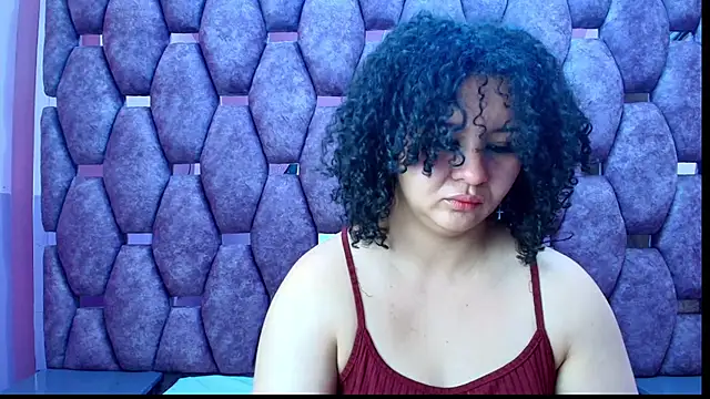 Snapshot of AlaSmith chatting on April 19, 2:33 am AlaSmith online show from April 19, 2:33 am