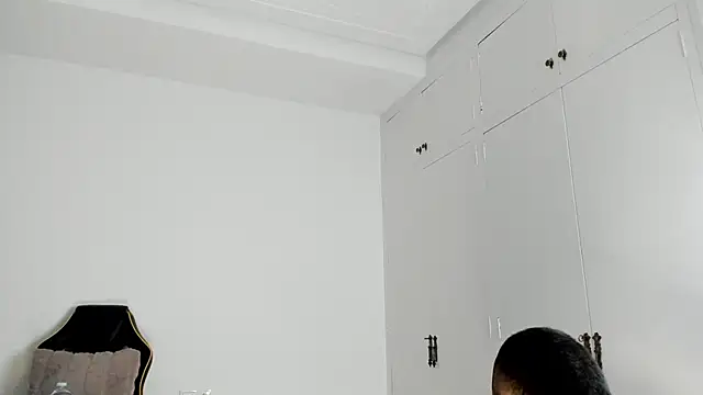 Snapshot of dan01_ chatting on February 13, 8:59 am dan01 online show from February 13, 8:59 am