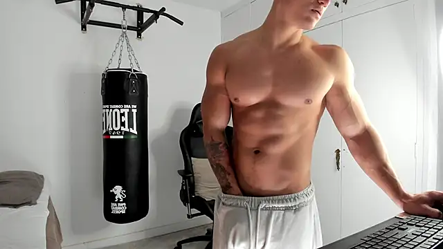 Snapshot of dan01_ chatting on December 14, 8:46 pm dan01 online show from December 14, 8:46 pm