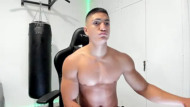 dan01  online show from April 22, 7:00 am