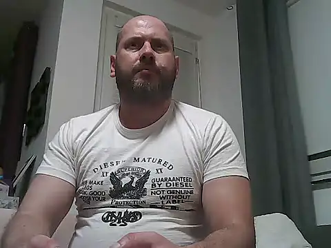 HarleyQuinnundJoker online show from October 11, 10:52 pm
