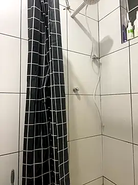 Snapshot of couple_shy chatting on September 14, 3:05 am couple shy online show from September 14, 3:05 am