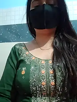 Snapshot of Aishwaryaa_69 chatting on January 23, 6:39 am Aishwaryaa 69 online show from January 23, 6:39 am