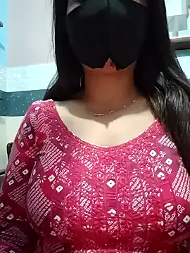 Snapshot of Aishwaryaa_69 chatting on February 3, 10:36 am Aishwaryaa 69 online show from February 3, 10:36 am