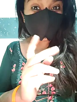 Snapshot of Aishwaryaa_69 chatting on February 5, 9:57 am Aishwaryaa 69 online show from February 5, 9:57 am