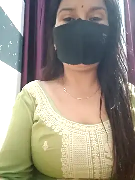 Snapshot of Aishwaryaa_69 chatting on February 13, 2:52 pm Aishwaryaa 69 online show from February 13, 2:52 pm