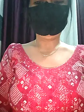 Snapshot of Aishwaryaa_69 chatting on February 15, 2:00 pm Aishwaryaa 69 online show from February 15, 2:00 pm