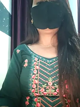 Snapshot of Aishwaryaa_69 chatting on February 26, 3:30 pm Aishwaryaa 69 online show from February 26, 3:30 pm