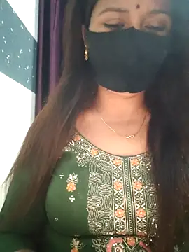 Snapshot of Aishwaryaa_69 chatting on February 27, 6:18 am Aishwaryaa 69 online show from February 27, 6:18 am