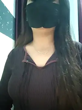 Snapshot of Aishwaryaa_69 chatting on March 2, 4:17 am Aishwaryaa 69 online show from March 2, 4:17 am