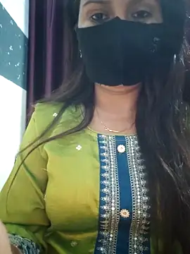 Snapshot of Aishwaryaa_69 chatting on March 2, 9:42 am Aishwaryaa 69 online show from March 2, 9:42 am