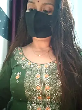 Snapshot of Aishwaryaa_69 chatting on March 3, 8:38 am Aishwaryaa 69 online show from March 3, 8:38 am