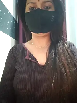 Snapshot of Aishwaryaa_69 chatting on March 5, 4:13 am Aishwaryaa 69 online show from March 5, 4:13 am