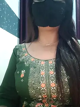 Snapshot of Aishwaryaa_69 chatting on March 6, 3:24 pm Aishwaryaa 69 online show from March 6, 3:24 pm