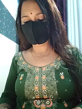 Snapshot of Aishwaryaa_69 chatting on March 16, 9:05 am Aishwaryaa 69 online show from March 16, 9:05 am