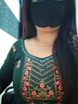 Snapshot of Aishwaryaa_69 chatting on March 18, 4:37 pm Aishwaryaa 69 online show from March 18, 4:37 pm