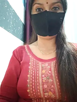 Snapshot of Aishwaryaa_69 chatting on March 19, 7:29 am Aishwaryaa 69 online show from March 19, 7:29 am