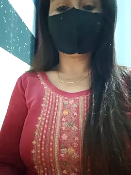 Snapshot of Aishwaryaa_69 chatting on March 23, 4:05 am Aishwaryaa 69 online show from March 23, 4:05 am