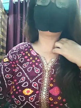 Snapshot of Aishwaryaa_69 chatting on September 20, 2:45 am Aishwaryaa 69 online show from September 20, 2:45 am