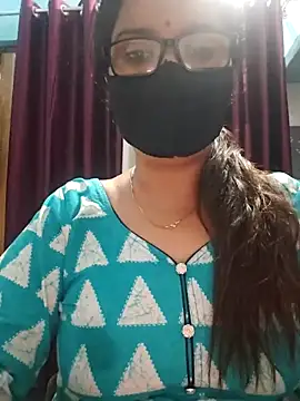 Snapshot of Aishwaryaa_69 chatting on October 1, 10:10 am Aishwaryaa 69 online show from October 1, 10:10 am